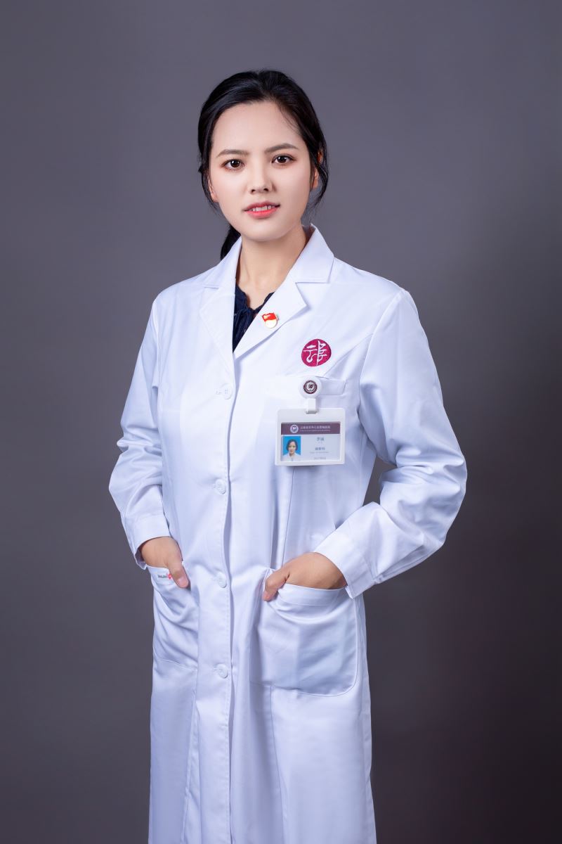 李丽