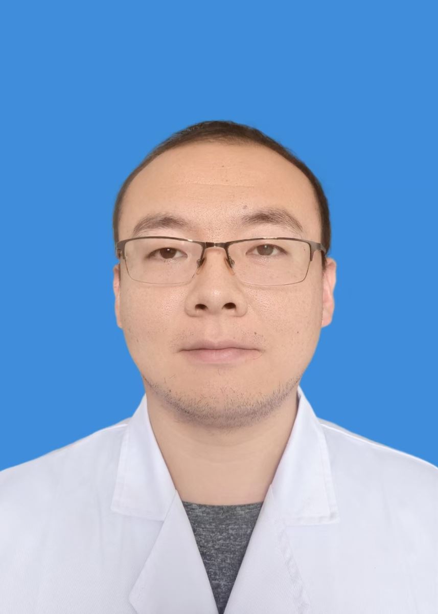 杨凯.