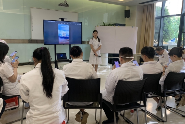 【工会风采】云南省阜外心血管病医院举办“健康工作，快乐生活”主题心理沙龙活动